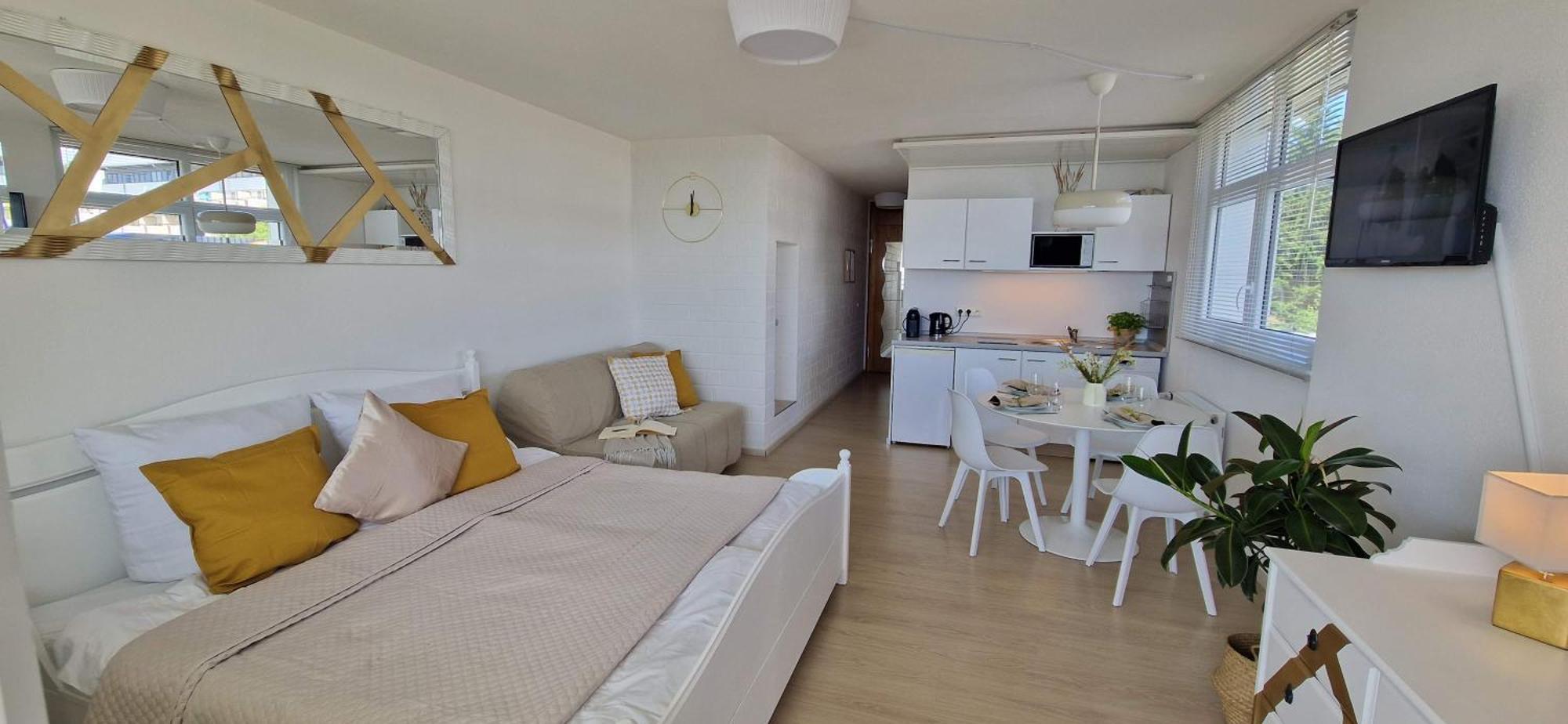 Pools, Sauna Und Balkon Mit Panoramablick ซังคท์แองเกลอมาร์ ภายนอก รูปภาพ
